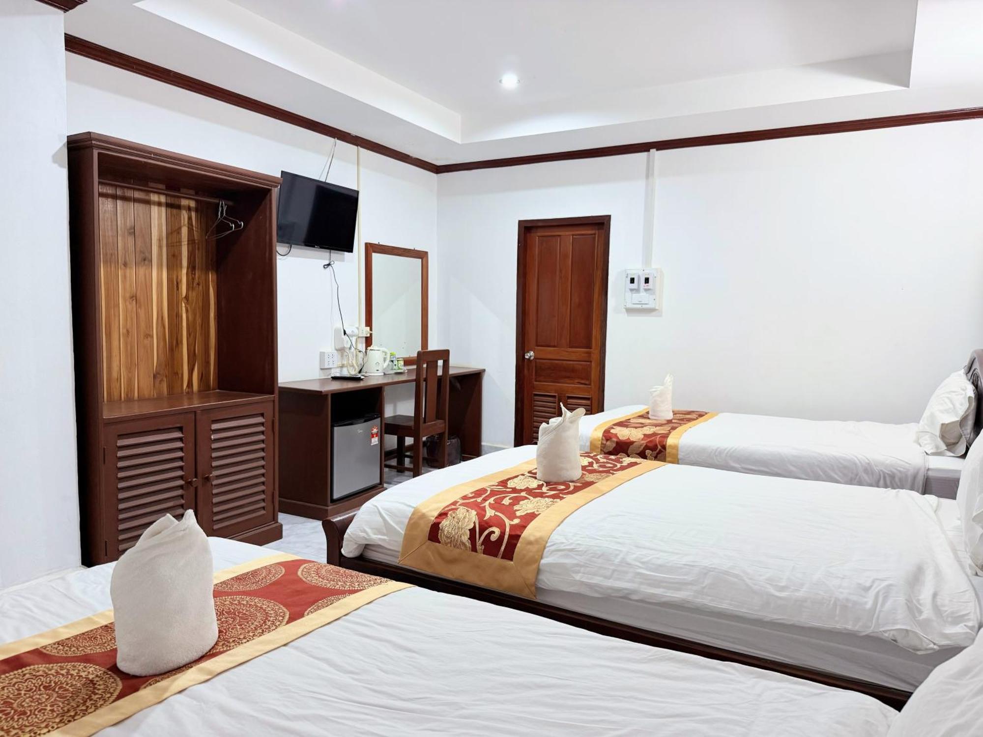 Vangvieng Sisavang Mountain View Hotel 万荣 外观 照片