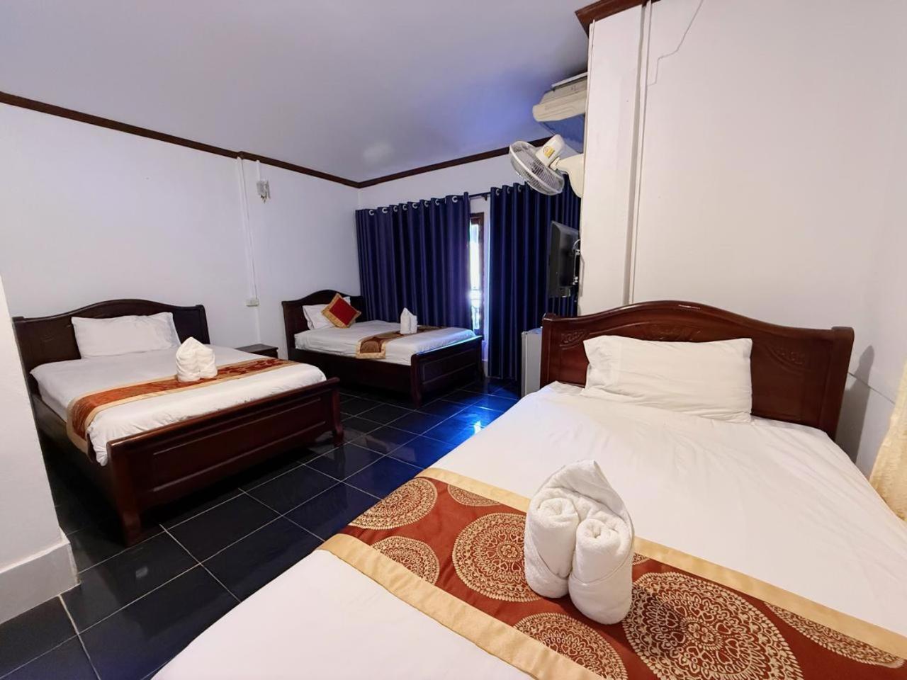 Vangvieng Sisavang Mountain View Hotel 万荣 外观 照片