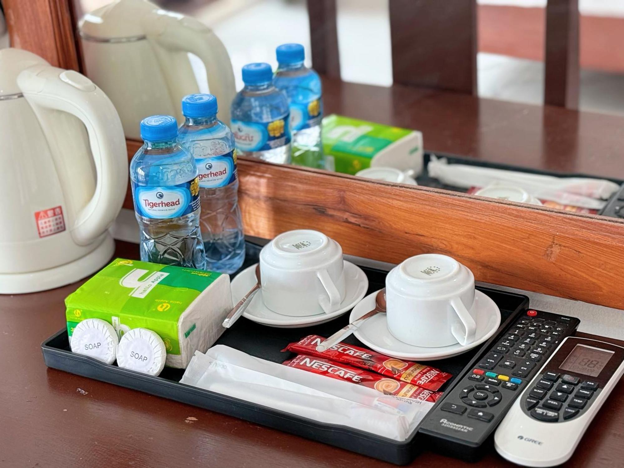 Vangvieng Sisavang Mountain View Hotel 万荣 外观 照片