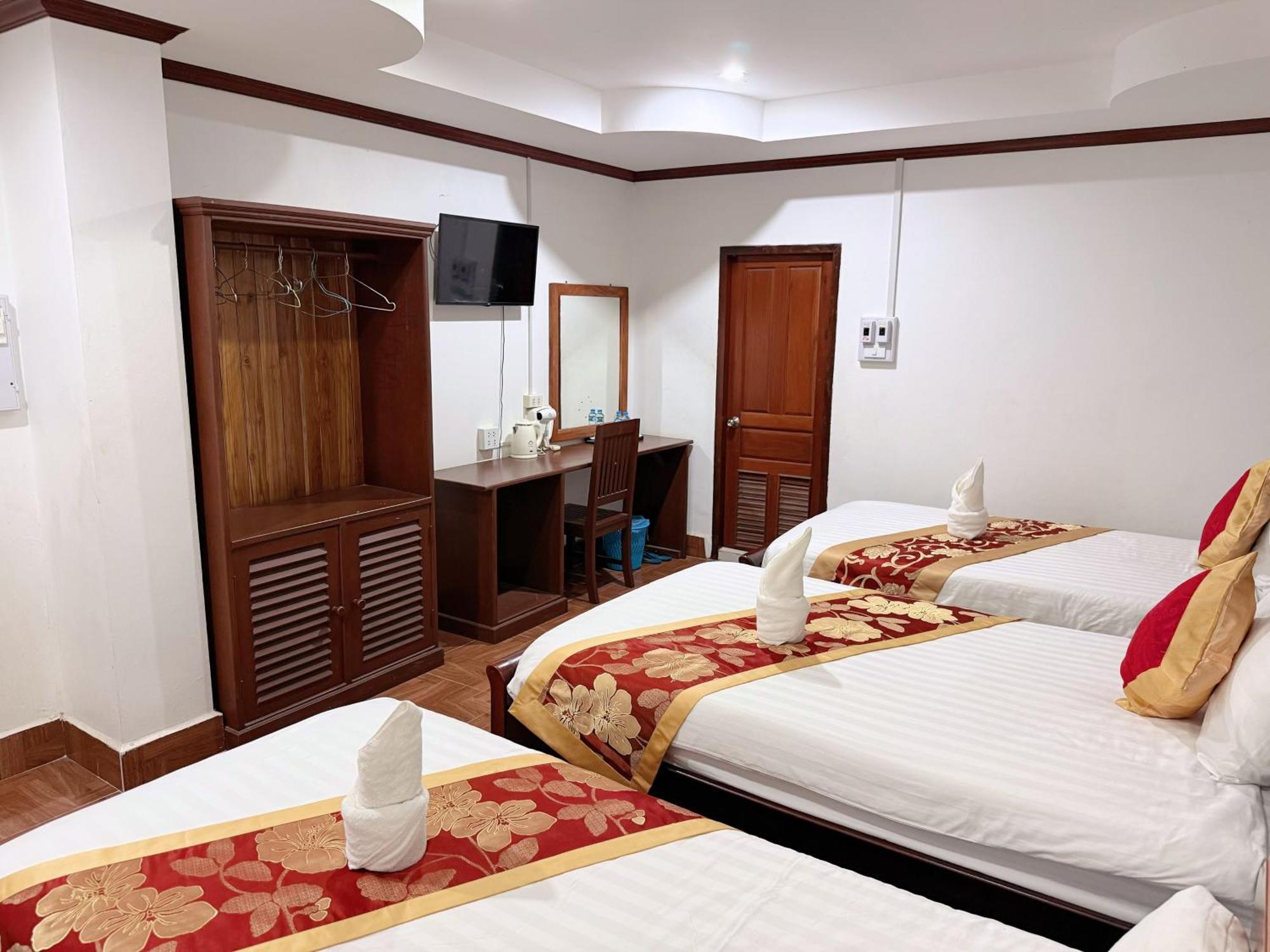 Vangvieng Sisavang Mountain View Hotel 万荣 外观 照片