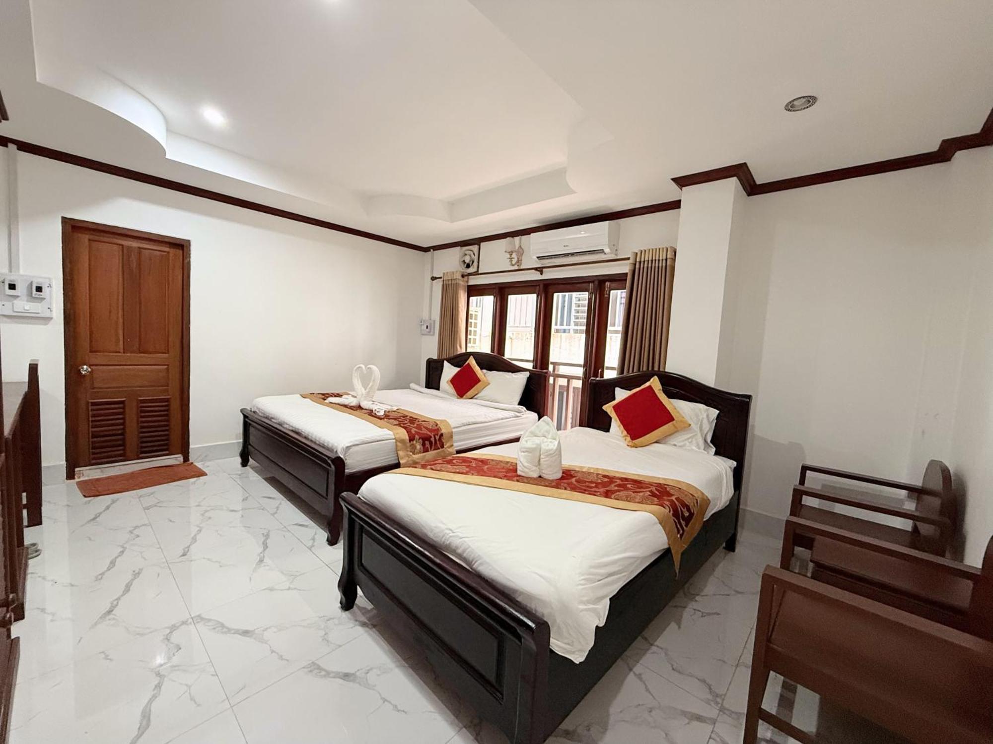 Vangvieng Sisavang Mountain View Hotel 万荣 外观 照片