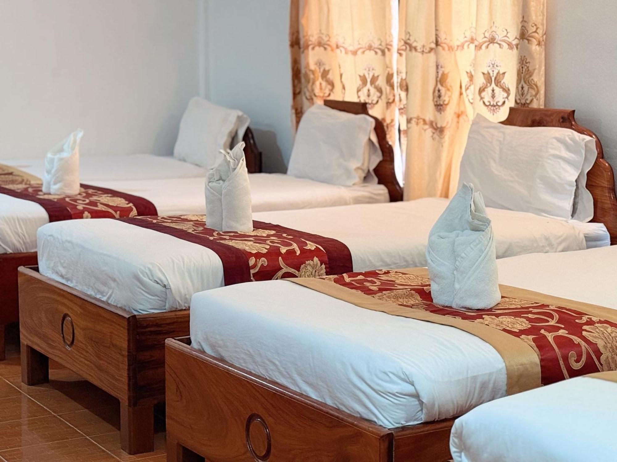 Vangvieng Sisavang Mountain View Hotel 万荣 外观 照片