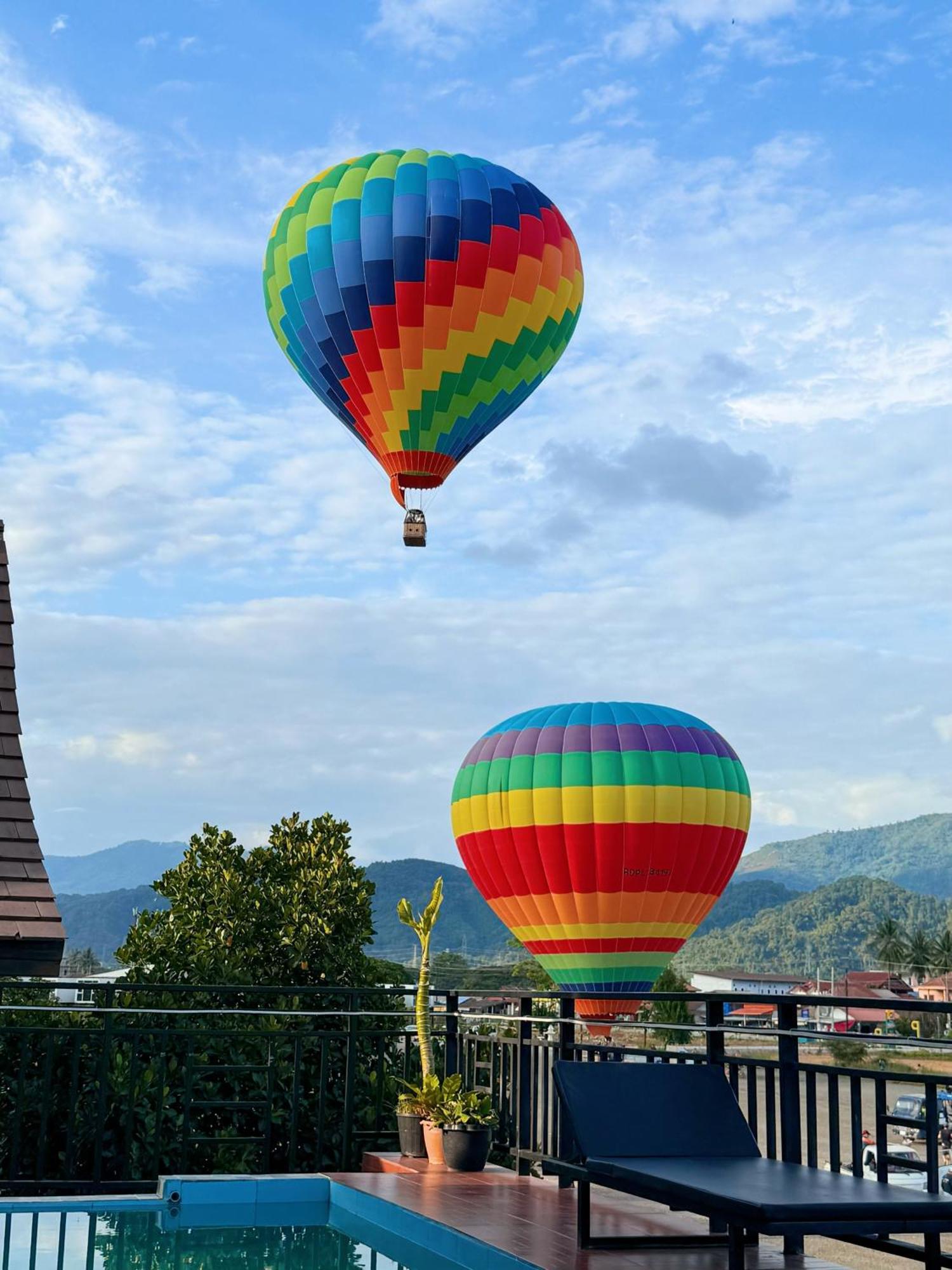 Vangvieng Sisavang Mountain View Hotel 万荣 外观 照片